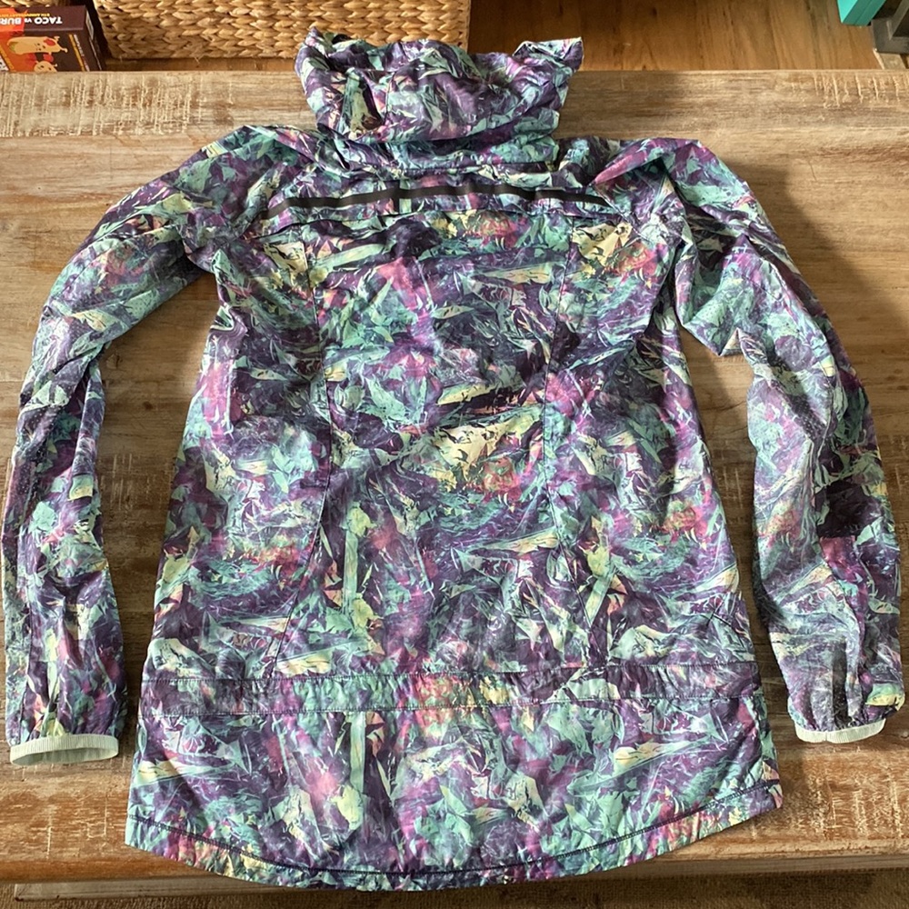 Lululemon packable jacket - Picture 9 of 16